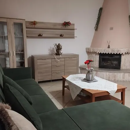 Appartement Tsekis House