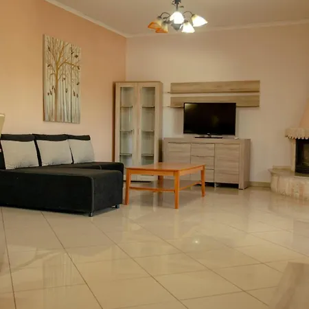 Tsekis House Appartement *