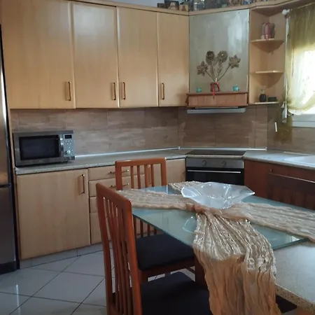 Tsekis House *